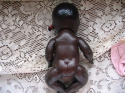 BLACK DOLL RED RIBBONS MAIN SUIT_04